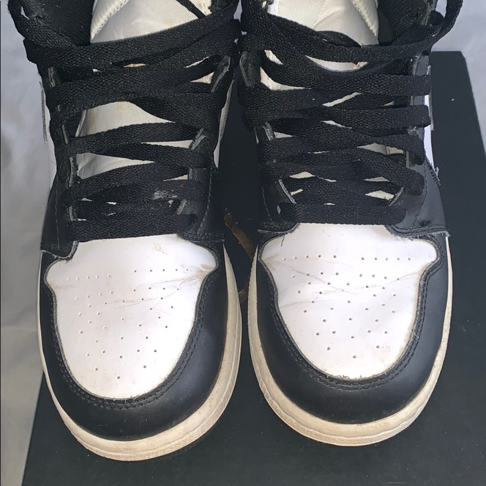 JORDAN 1S SIZE 7YOUTH VERY WORN